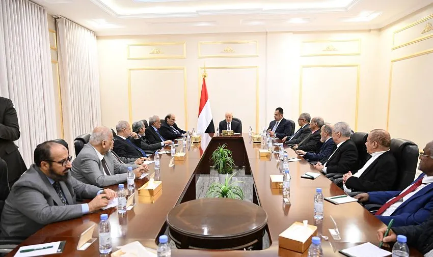 العليمي: قرار إنهاء التواجد العسكري الإماراتي جاء لضمان وقف أي دعم للمكونات الخارجة عن الدولة