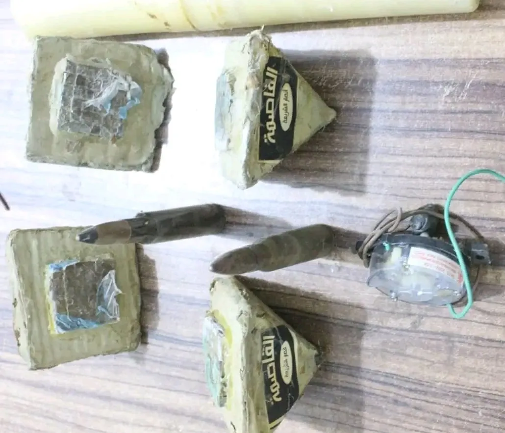 شرطة حضرموت تضبط شخص بحوزته عبوات ناسفة وذخائر في المكلا 