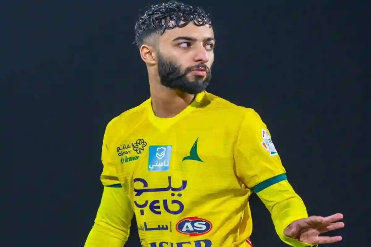 لاعب النادي الأهلي صالح أبو الشامات