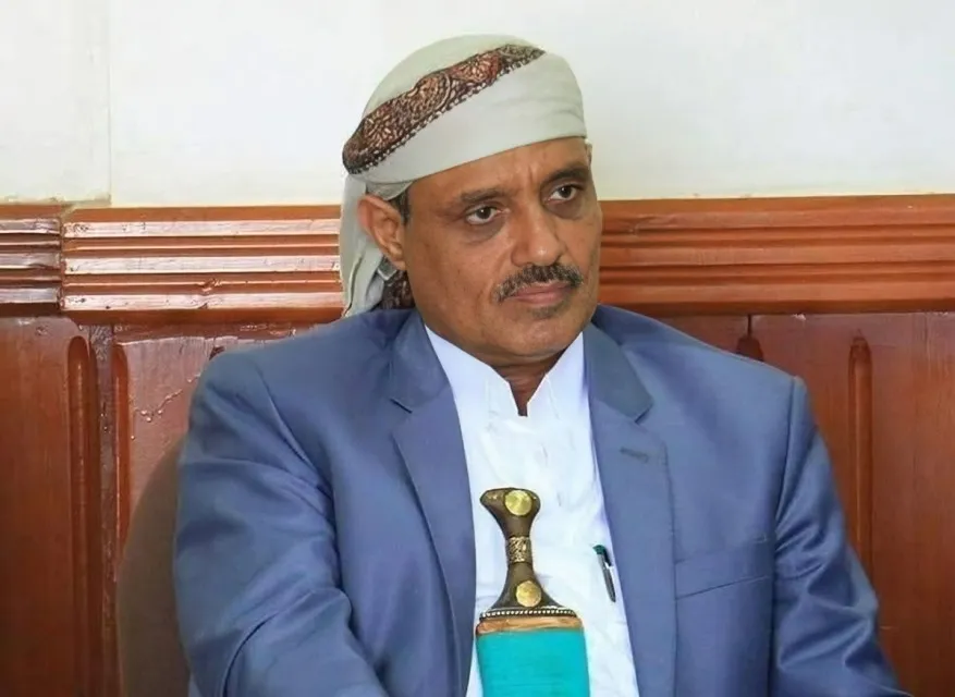 صراع أجنحة الحوثيين.. "السامعي": أُغلقت مكاتبي ومُنعنا من استقبال المواطنين