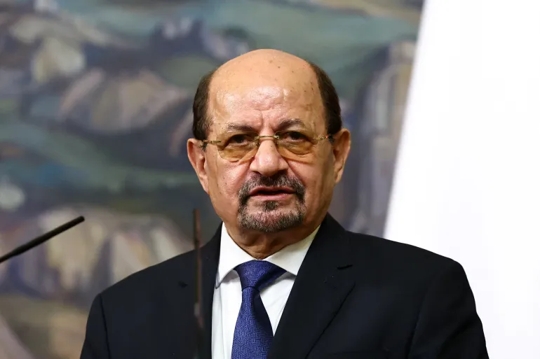 في أول تصريح بعد العودة.. الزنداني: عودة الحكومة إلى عدن لتحمّل المسؤولية من الداخل