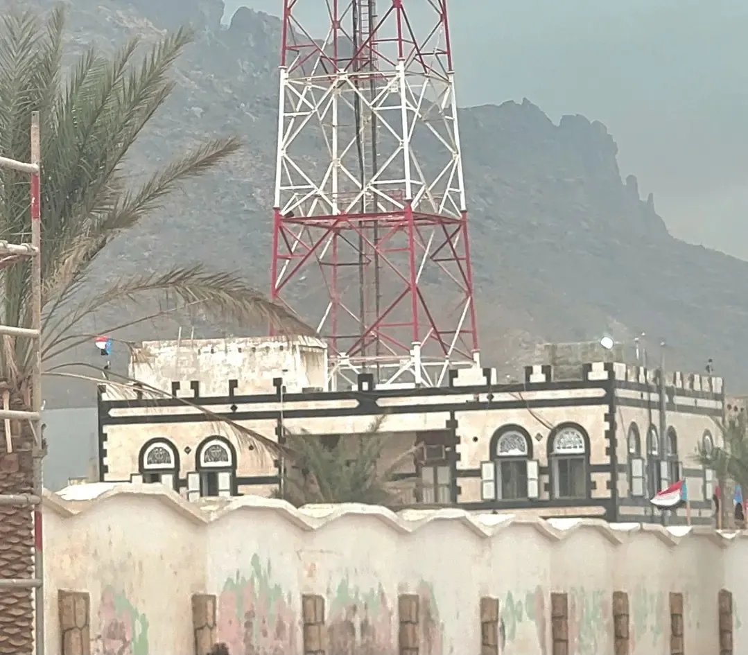 سقطرى… حين كانت الدولة تبني الهوية، وحين جاءت العصابات لطمسها