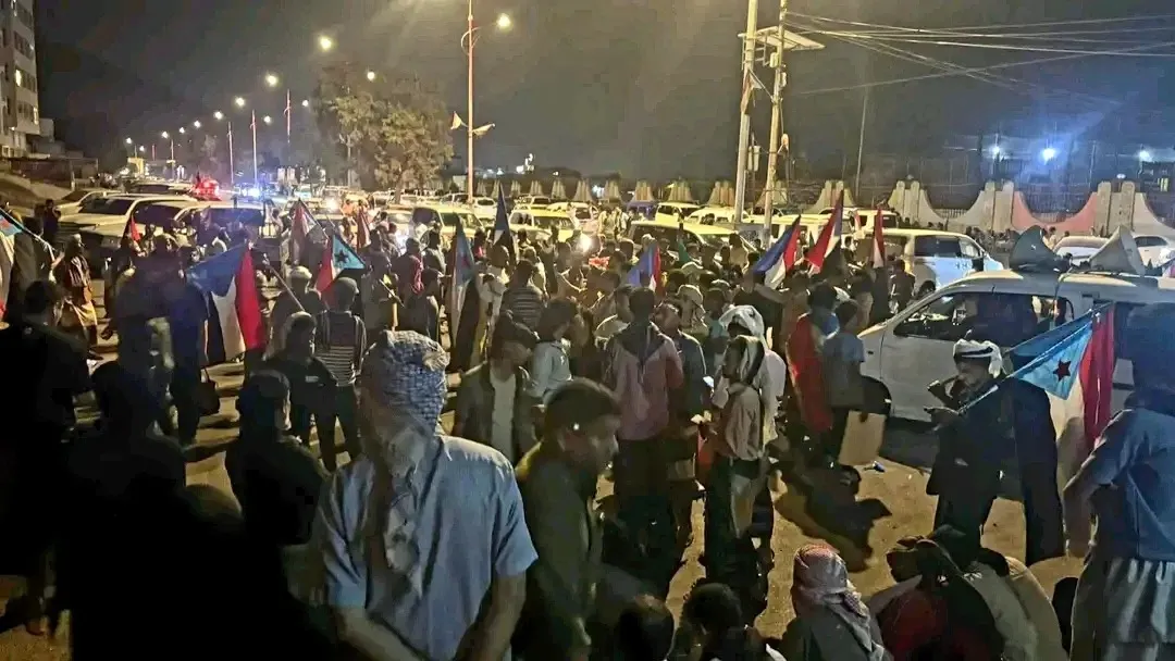 مصدر رئاسي: "قوى إقليمية" لها دور مشبوه في تصعيد عدن لإعادة إنتاج الفوضى