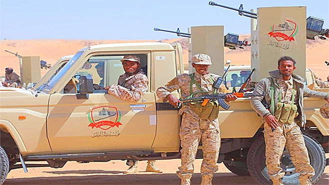 مصدر لـ"الهدهد": درع الوطن تتسلّم نقاطًا أمنية بعدن والتحقيق مع 15 موقوفًا حاولوا اقتحام معاشيق