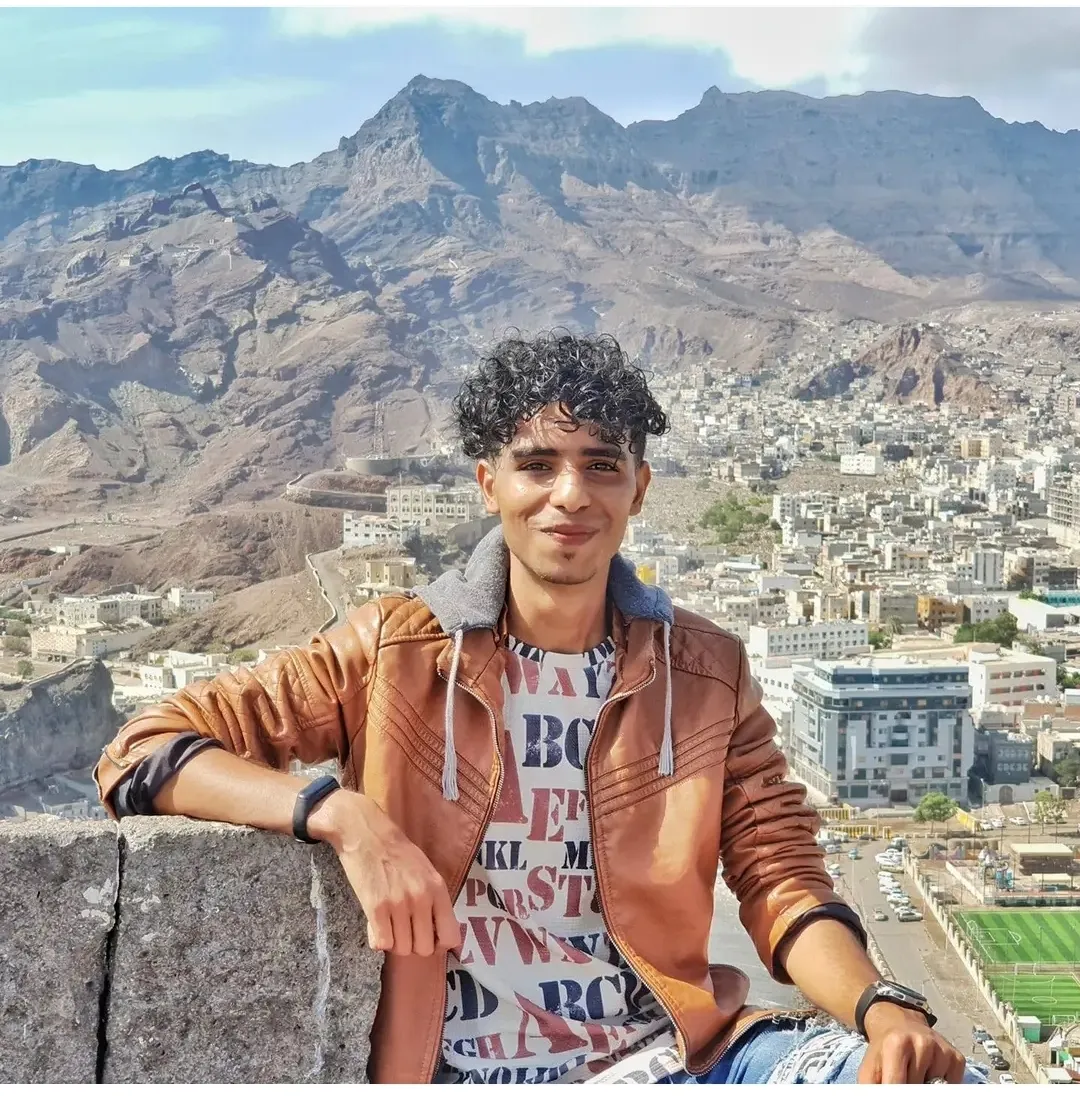 هدى الصراري: اعتقال الناشط عمرو العطار في عدن انتهاك للدستور ويستوجب الإفراج الفوري
