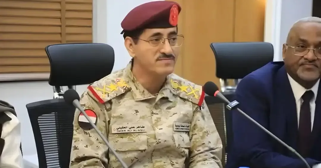 وزير الدفاع من حضرموت: ماضون نحو تسوية عادلة وموحدة لرواتب الجيش