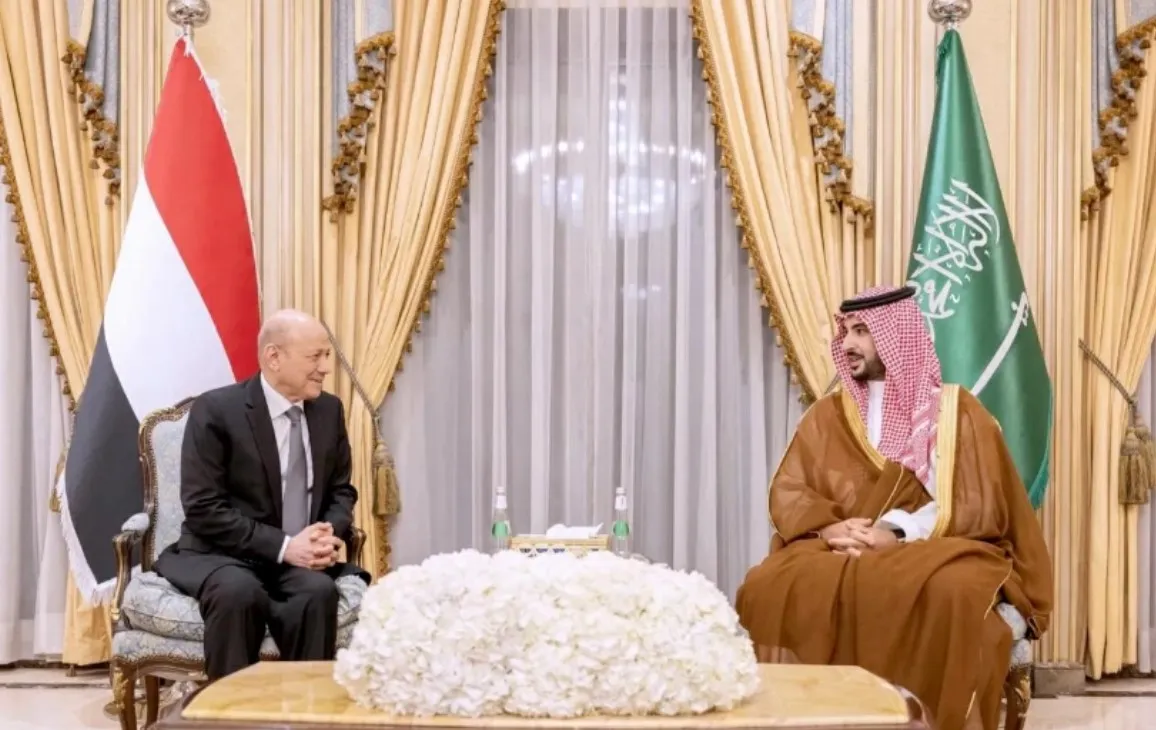 "رشاد العليمي" يشيد بمنحة الـ150 مليون دولار ويثمن الجهود السعودية لتعزيز الشراكة ودعم اليمن