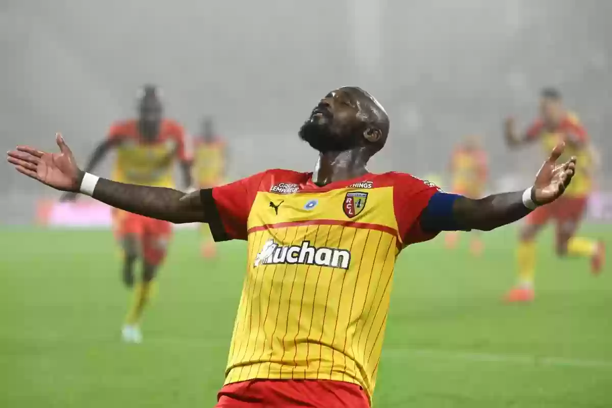 سيكو فوفانا نجم النصر يفضل الدوري الفرنسي على عرض خليجي 