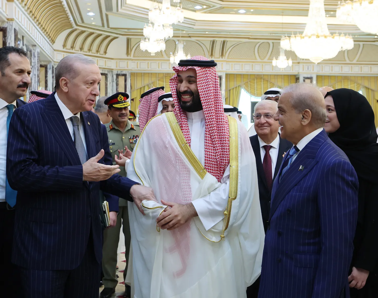 تركيا والسعودية وباكستان توقع اتفاقية دفاعية ثلاثية مشتركة